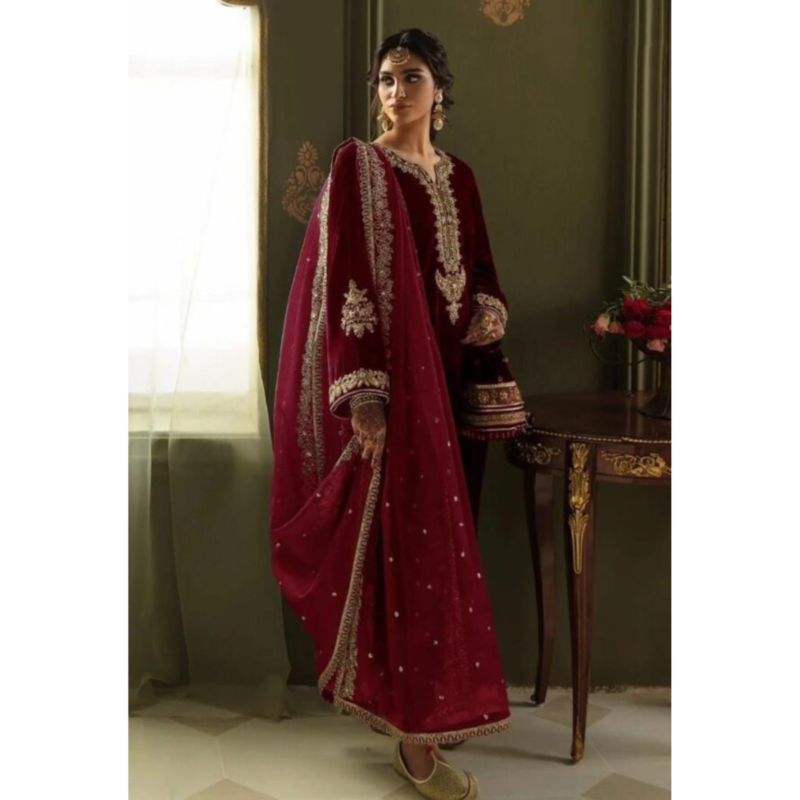 Baroque 3 pc suit on valvet AC 08
